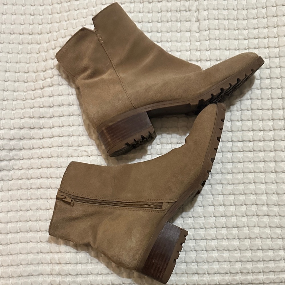 Tan Ankle Boots- Crown Vintage